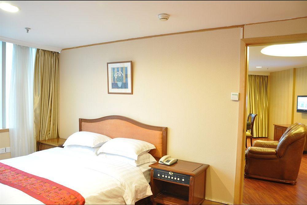 Yingshang Hotel Gangding Longkou West Kanton Exterior foto