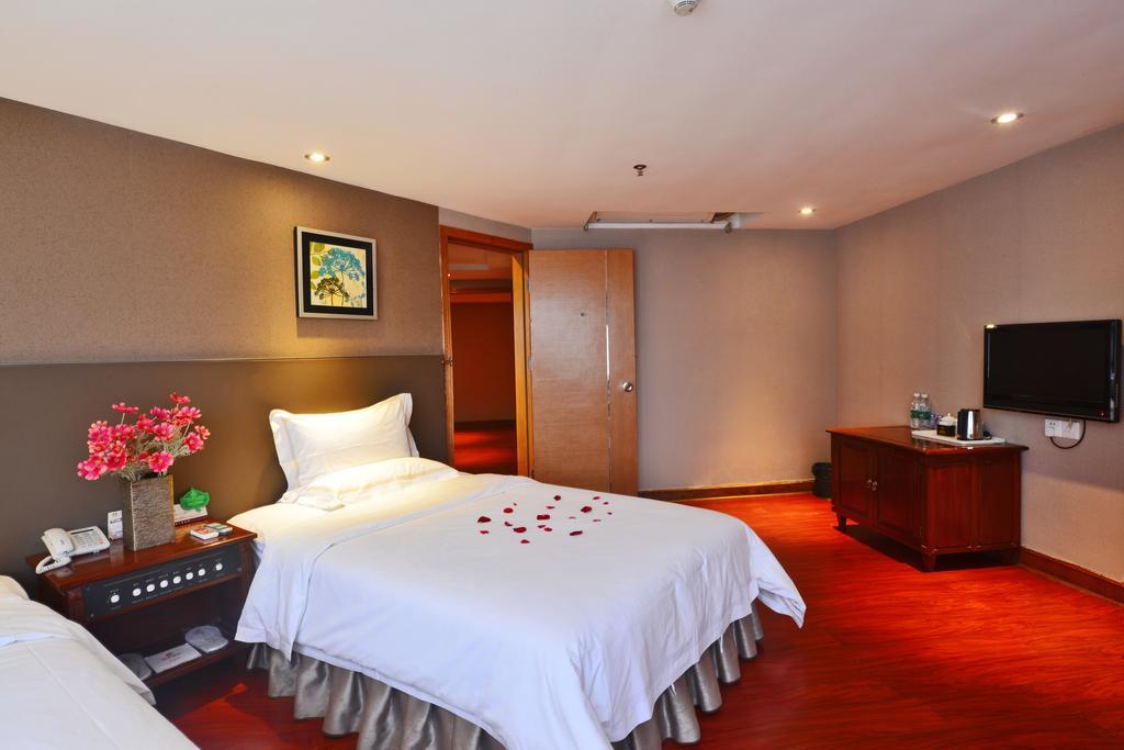 Yingshang Hotel Gangding Longkou West Kanton Exterior foto