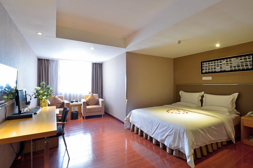 Yingshang Hotel Gangding Longkou West Kanton Exterior foto