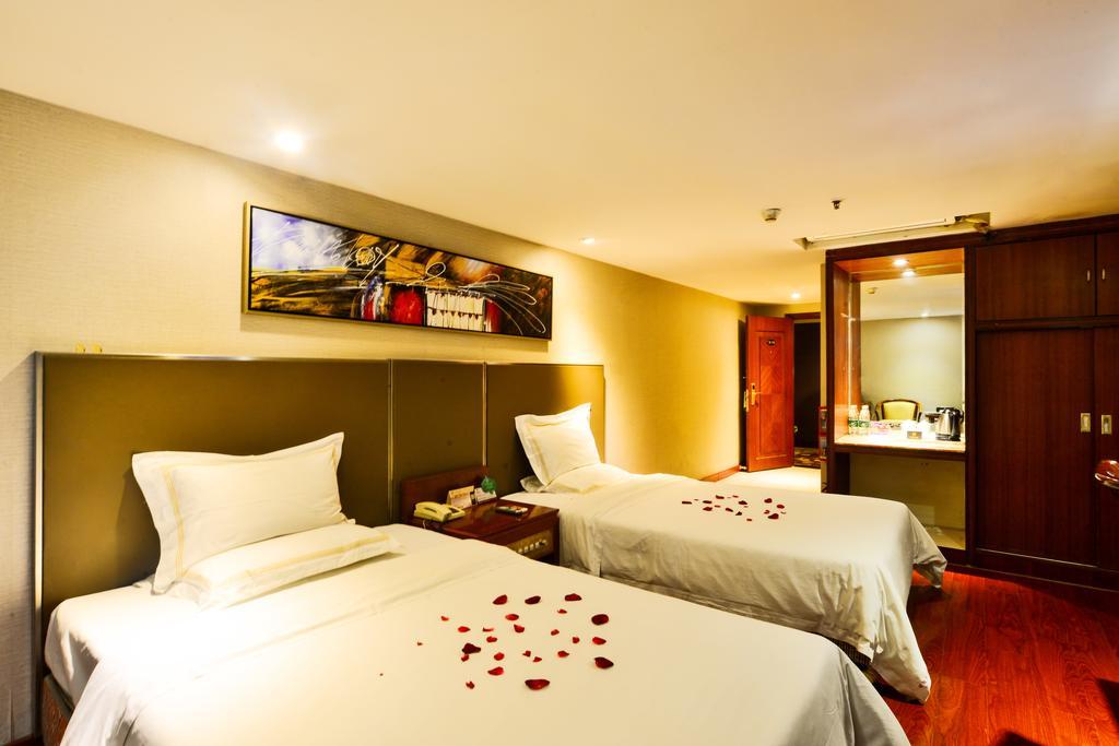 Yingshang Hotel Gangding Longkou West Kanton Exterior foto