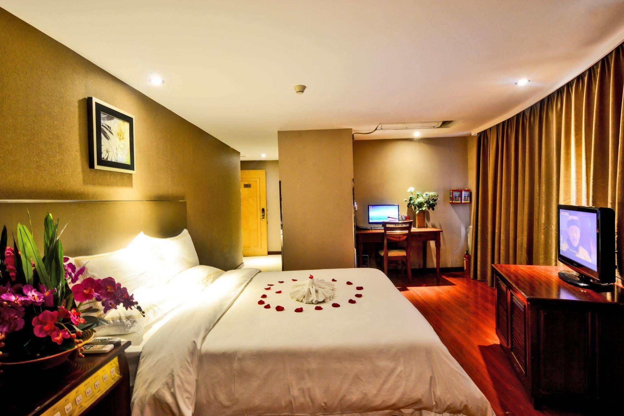 Yingshang Hotel Gangding Longkou West Kanton Exterior foto