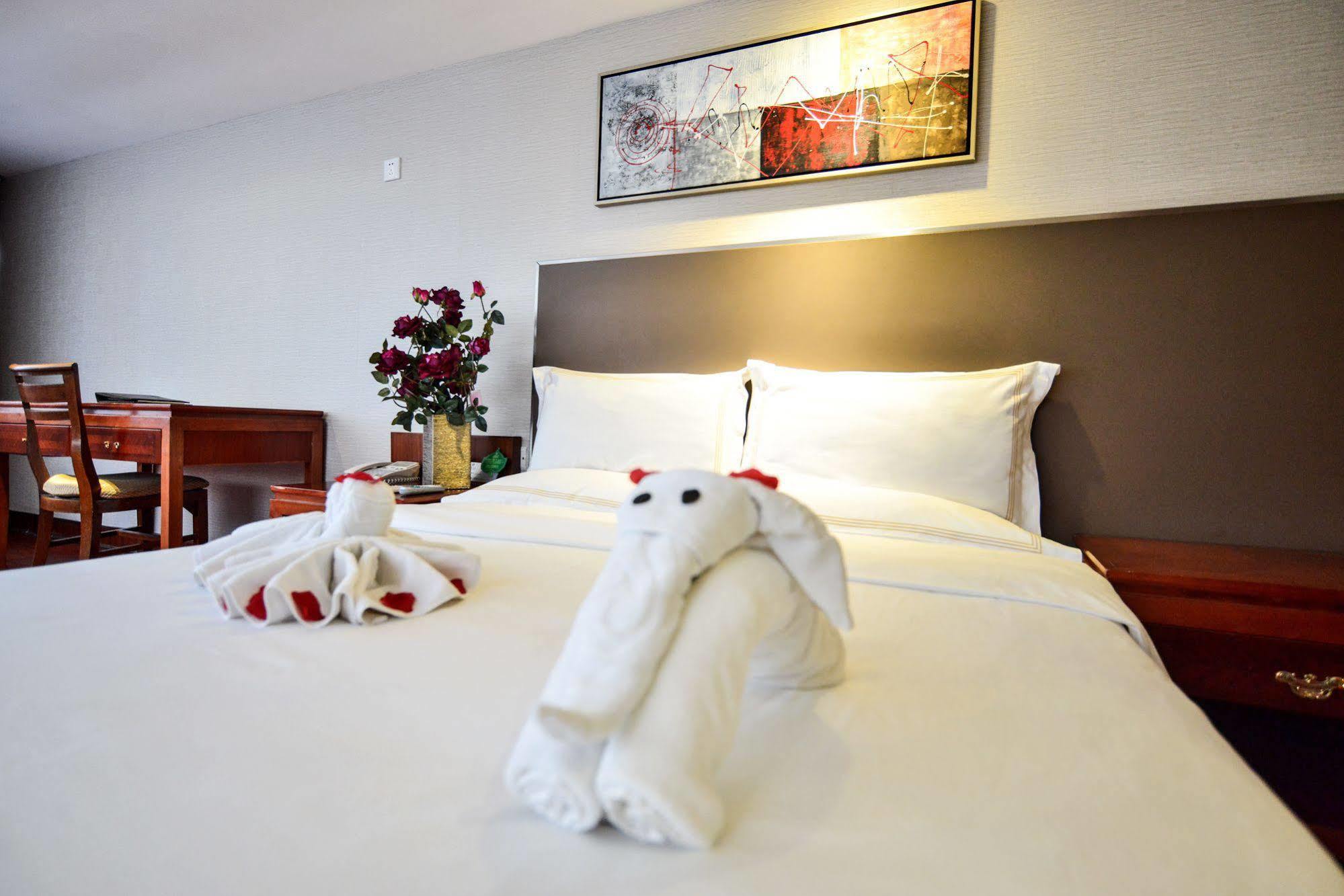 Yingshang Hotel Gangding Longkou West Kanton Exterior foto